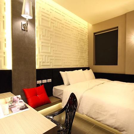 Leesing Hotel Kaohsiung Exteriör bild