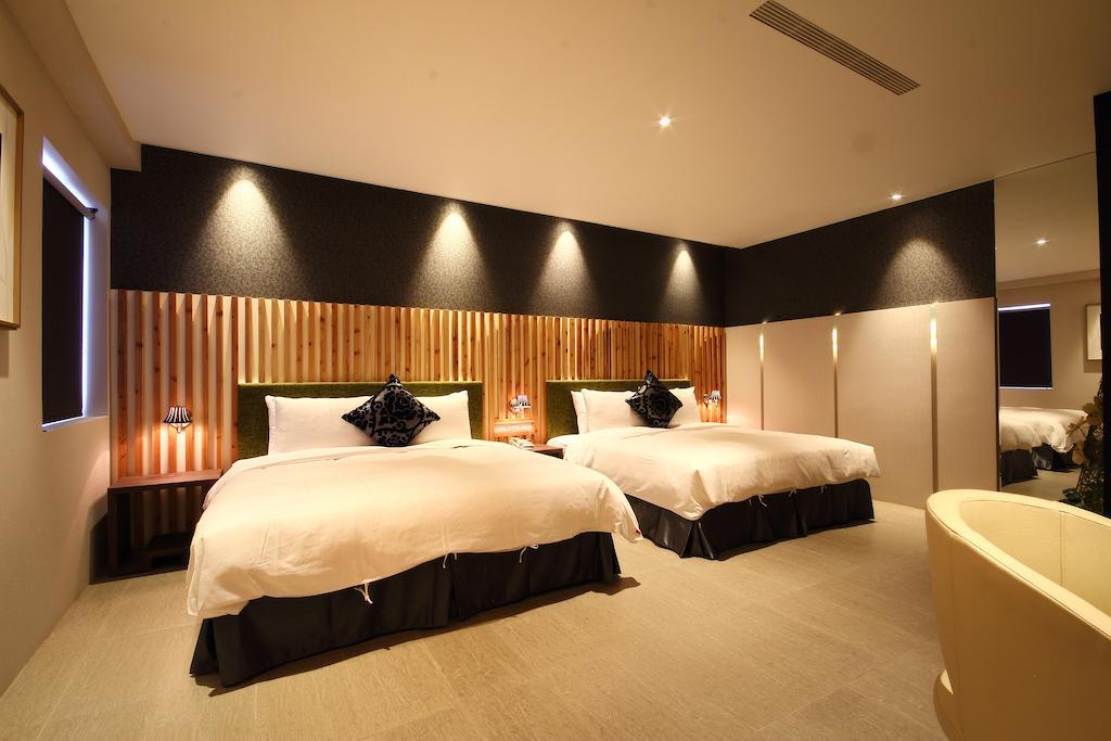 Leesing Hotel Kaohsiung Exteriör bild