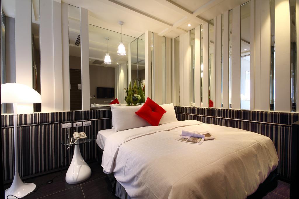 Leesing Hotel Kaohsiung Exteriör bild