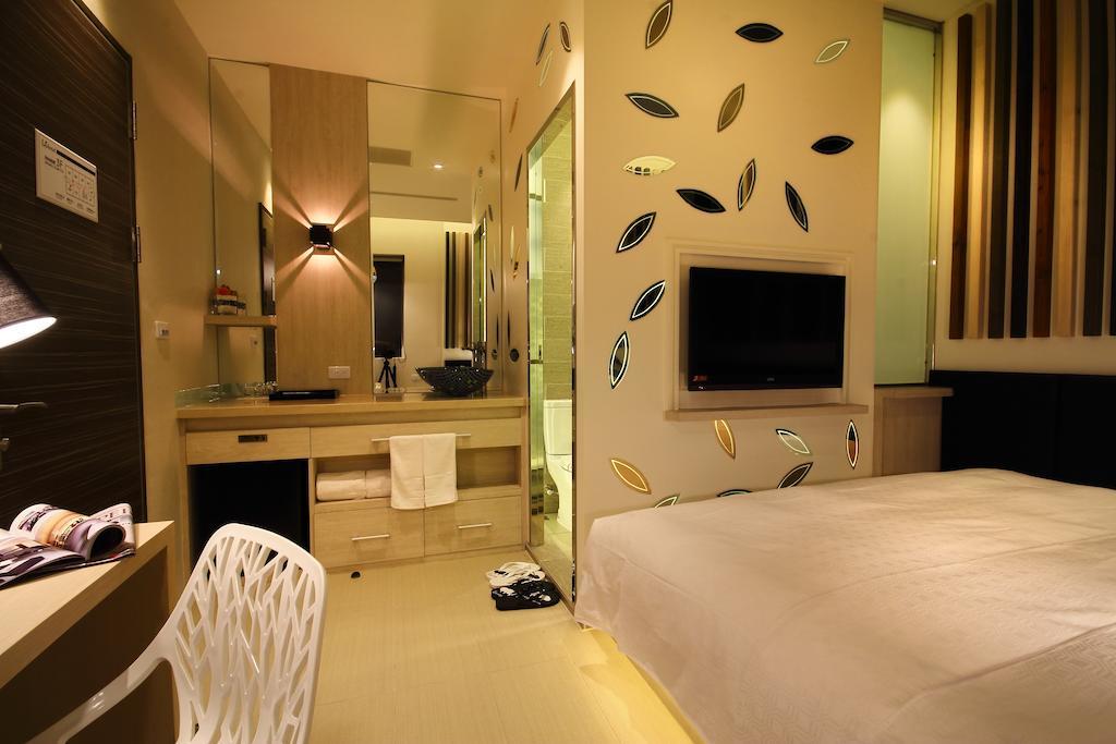 Leesing Hotel Kaohsiung Exteriör bild